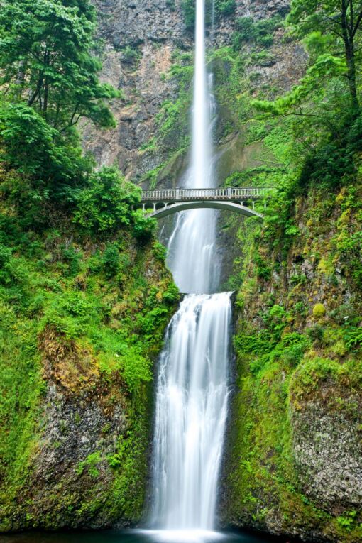Multnomah Falls in the Columbia River Gorge Multnomah Falls in the Columbia River Gorge
